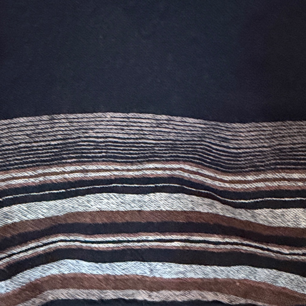Jaclyn Smith Black Sleeveless Button-Front Top with Striped Hem - Picture 5 of 7
